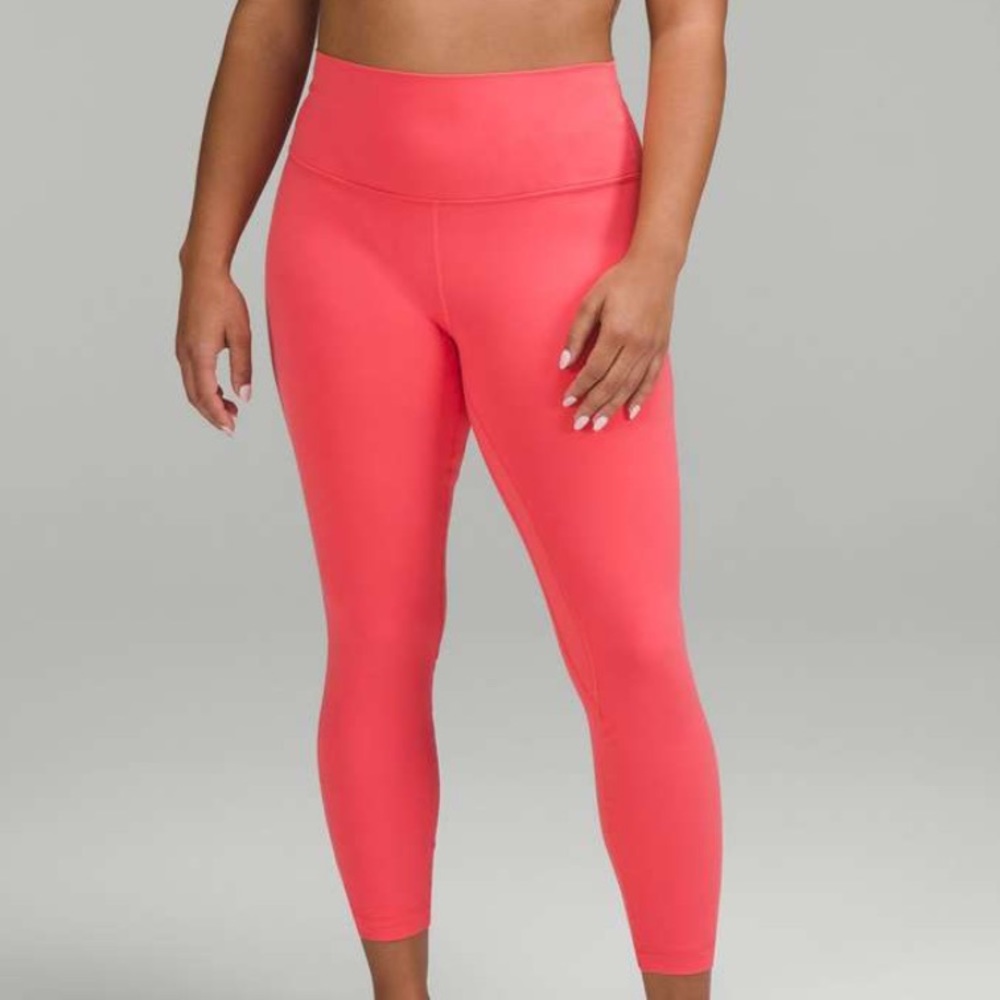 #58 NWT Lululemon Align High-Rise Pant 25"
Pale Raspberry